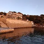 Krstas- Gonar Διαμέρισμα Supetarska Draga