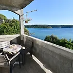 Krstas- Gonar * Supetarska Draga