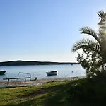 Krstas- Gonar Supetarska Draga