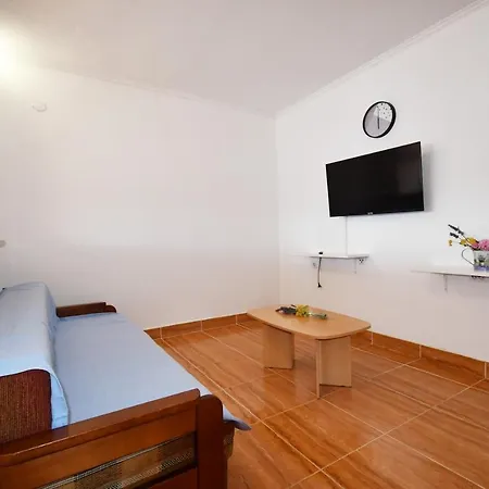 Krstas- Gonar Apartment Supetarska Draga