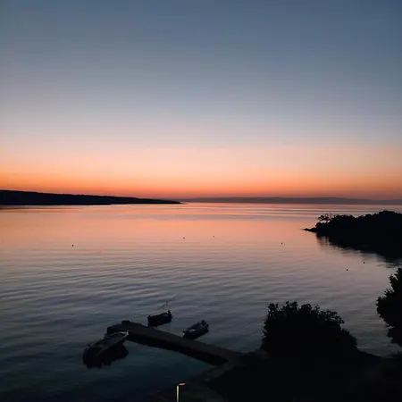 Krstas- Gonar Apartment Supetarska Draga